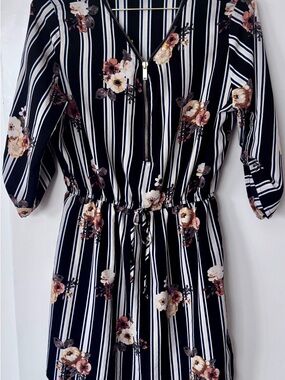 Stella Tweed| Black & White Striped Gold Floral 3/4 Sleeve Waist Cinched Dress S